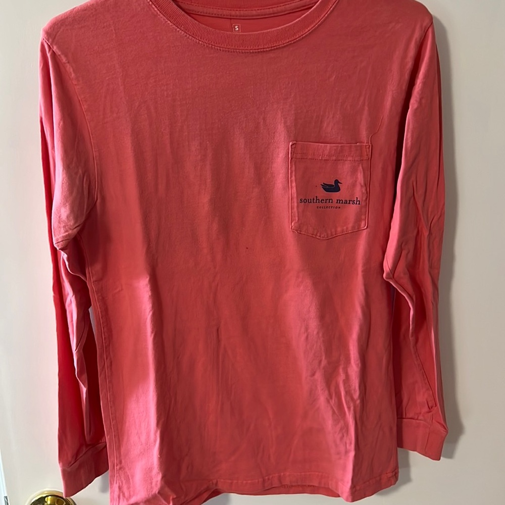 Women’s Southern Marsh Salmon (colored) Long Sleeve Tee - Size Small